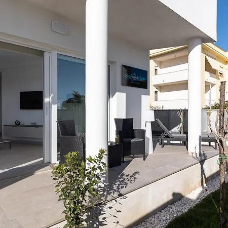 Oneweek And Holiday home